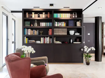 D90 - Floor-ceiling mounted oak bookcase by TM Italia Cucine - view 2